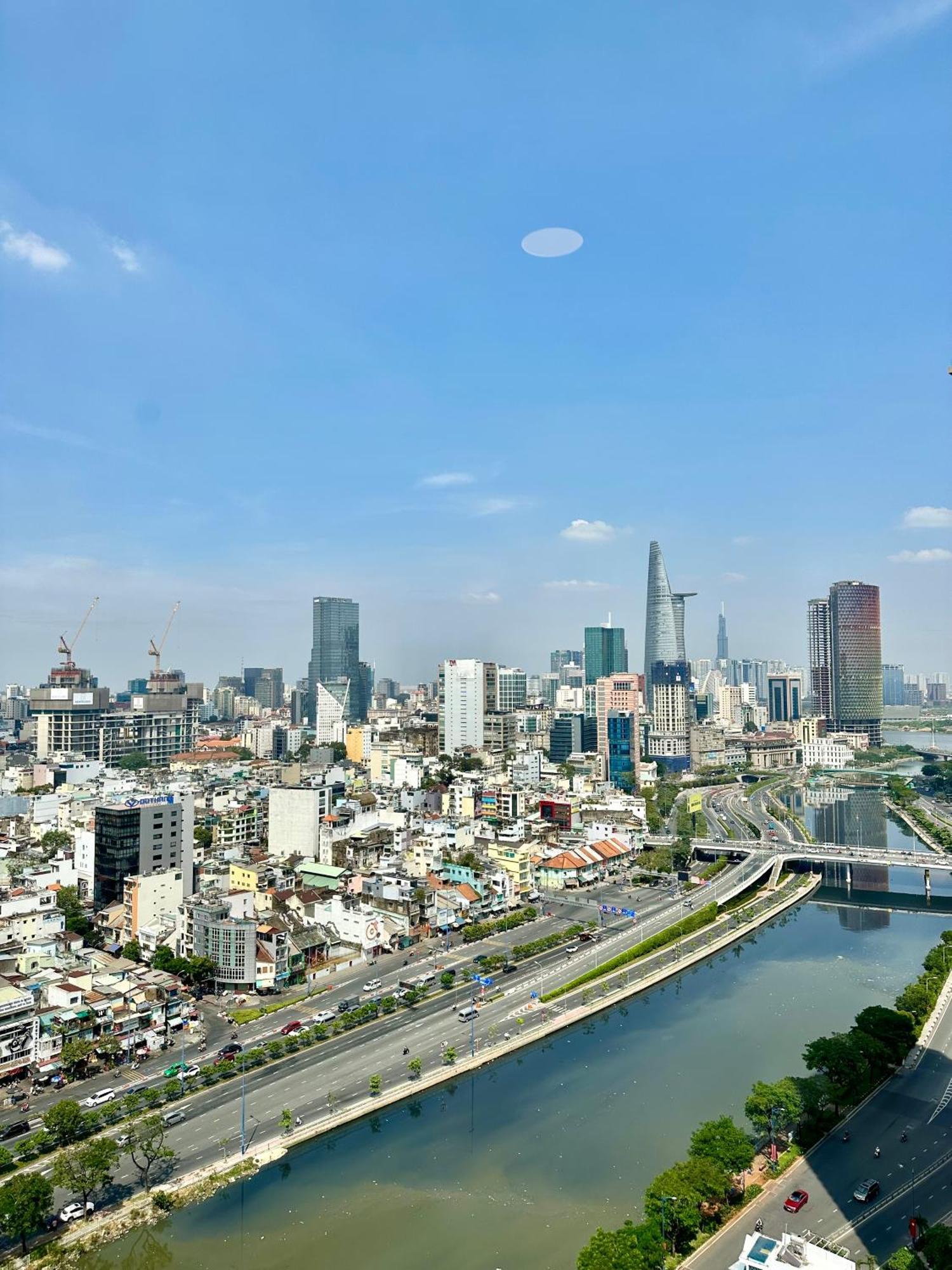 Grand Saigon Centre - Rivergate Residence, Free Gym&Pool ホーチミン市 エクステリア 写真